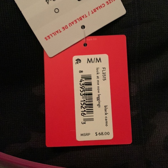 NWT SPANX Look at me now leggings M - Picture 9 of 9